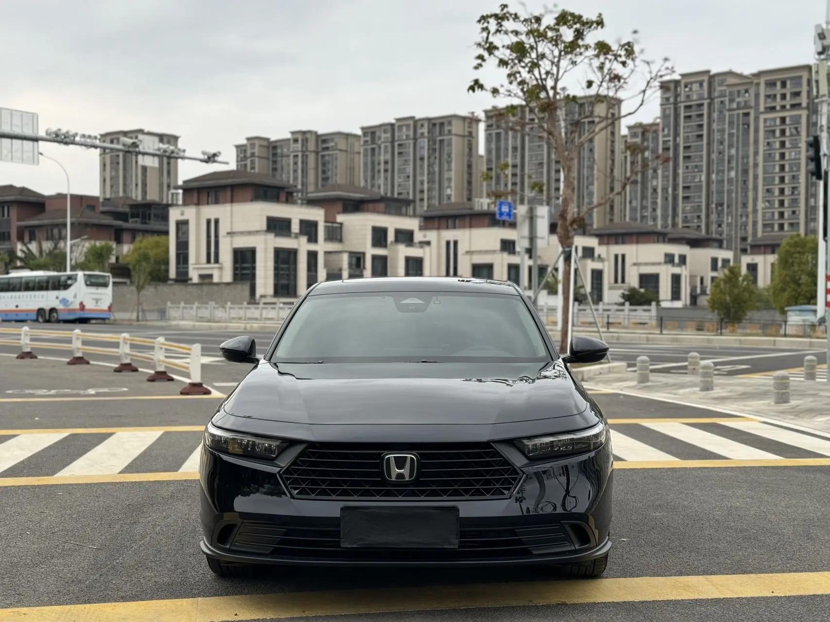 Honda Accord Honda Accord 2024 260TURBO Deluxe Edition Automatic Gear 2