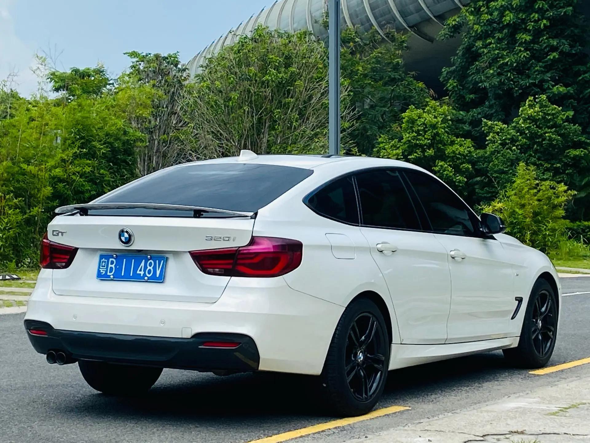BMW 3 Series GT 2020 320i M Sports Obsidian Night Edition 4