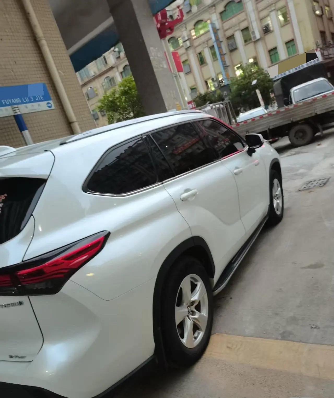 Toyota 2023 Highlander Dual Engine 2.5 Stepless Intelligent Electric Hybrid Four-wheel Drive Elite Edition 7-seat Automatic Transmission 3