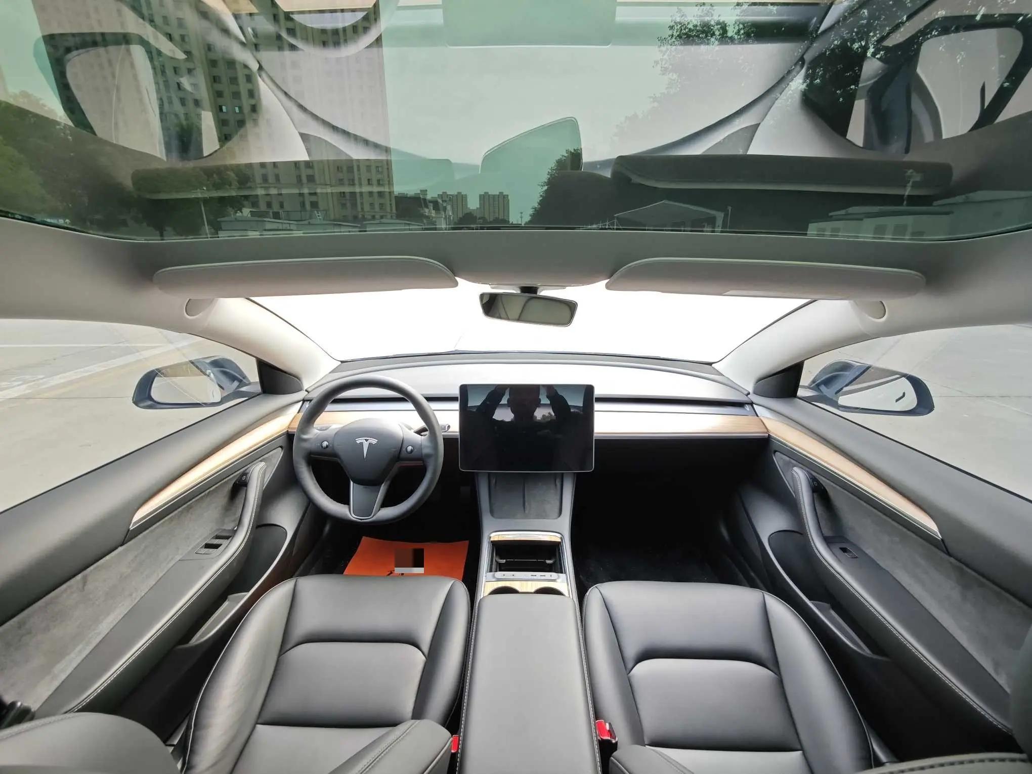 2020 Model 3 Standard Range Rear-Wheel Drive Upgrade Version 3