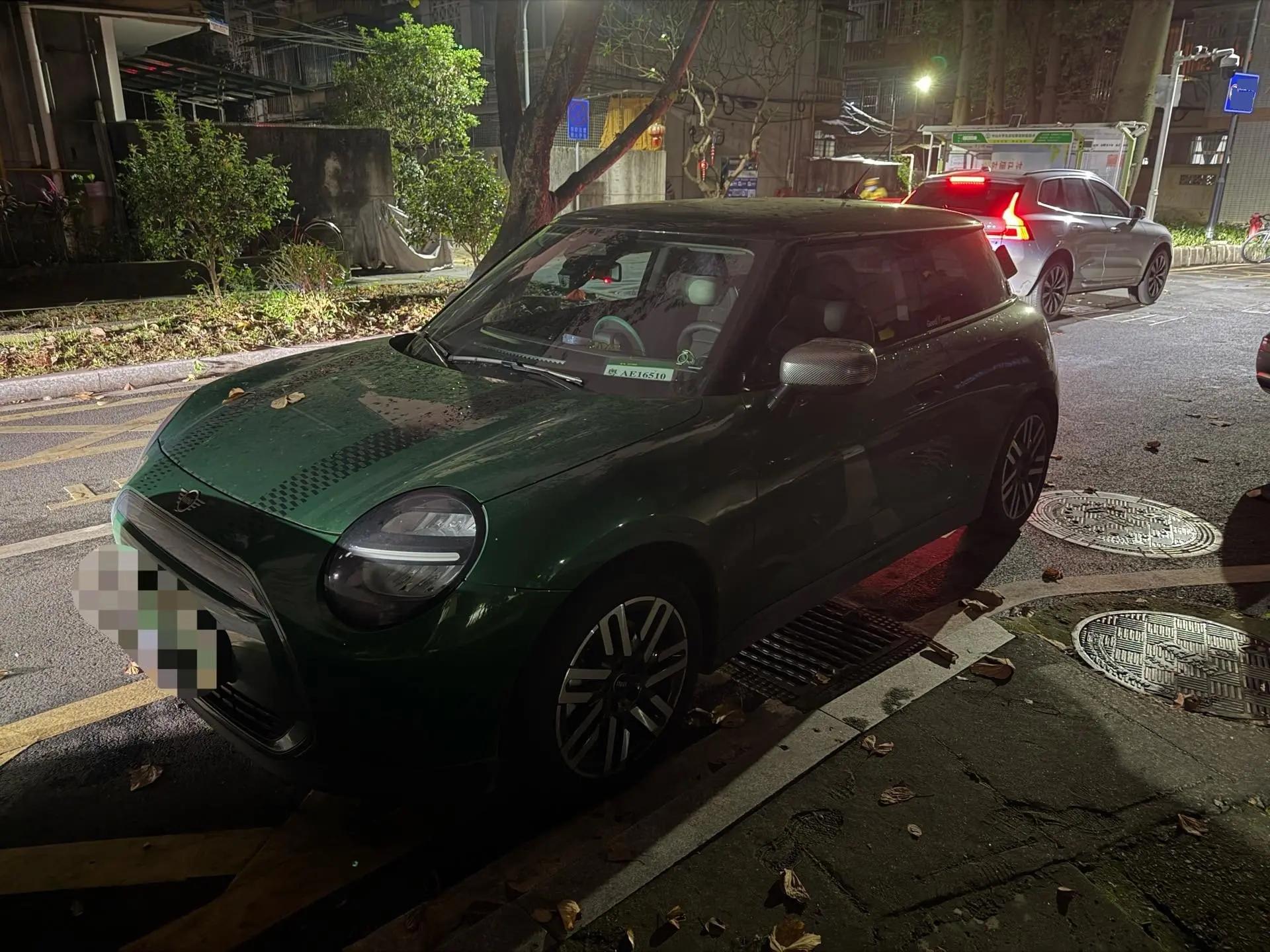 MINI 2025 Mini Cooper E 456km Cooper E Classic Automatic