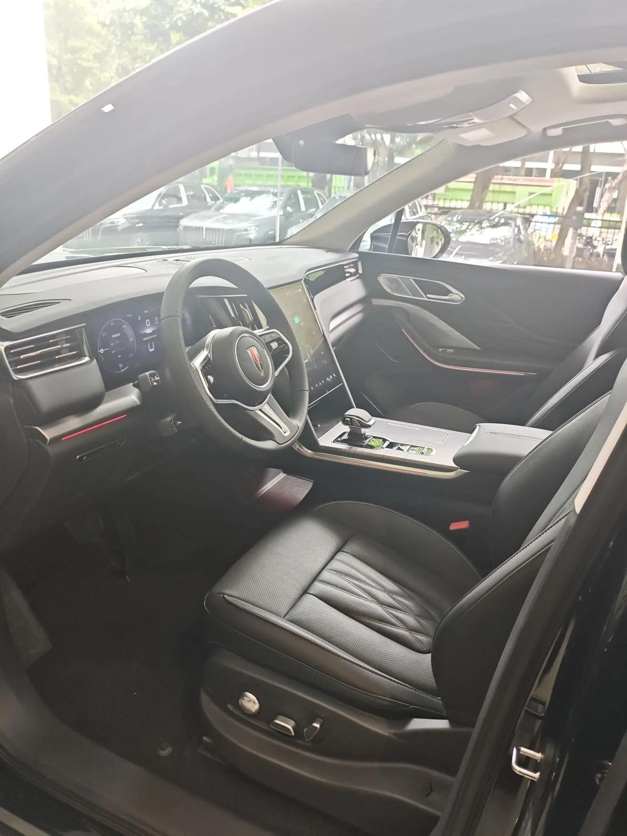 HongQi HS7 PHEV 2024 Basic 7-seat 5