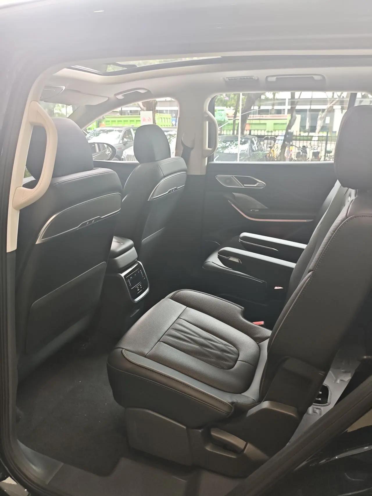 HongQi HS7 PHEV 2024 Basic 7-seat 6
