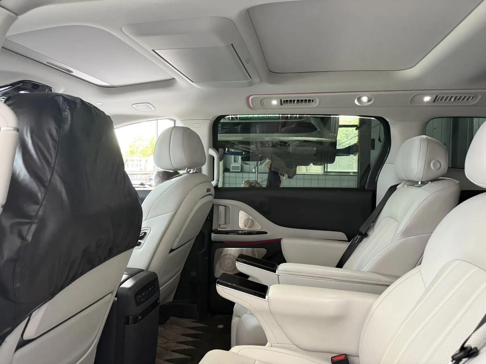 Voyah 2025 Model Dreamer PHEV 1.5T Four-Wheel-Drive Prestige Kunpeng Edition Automatic 7