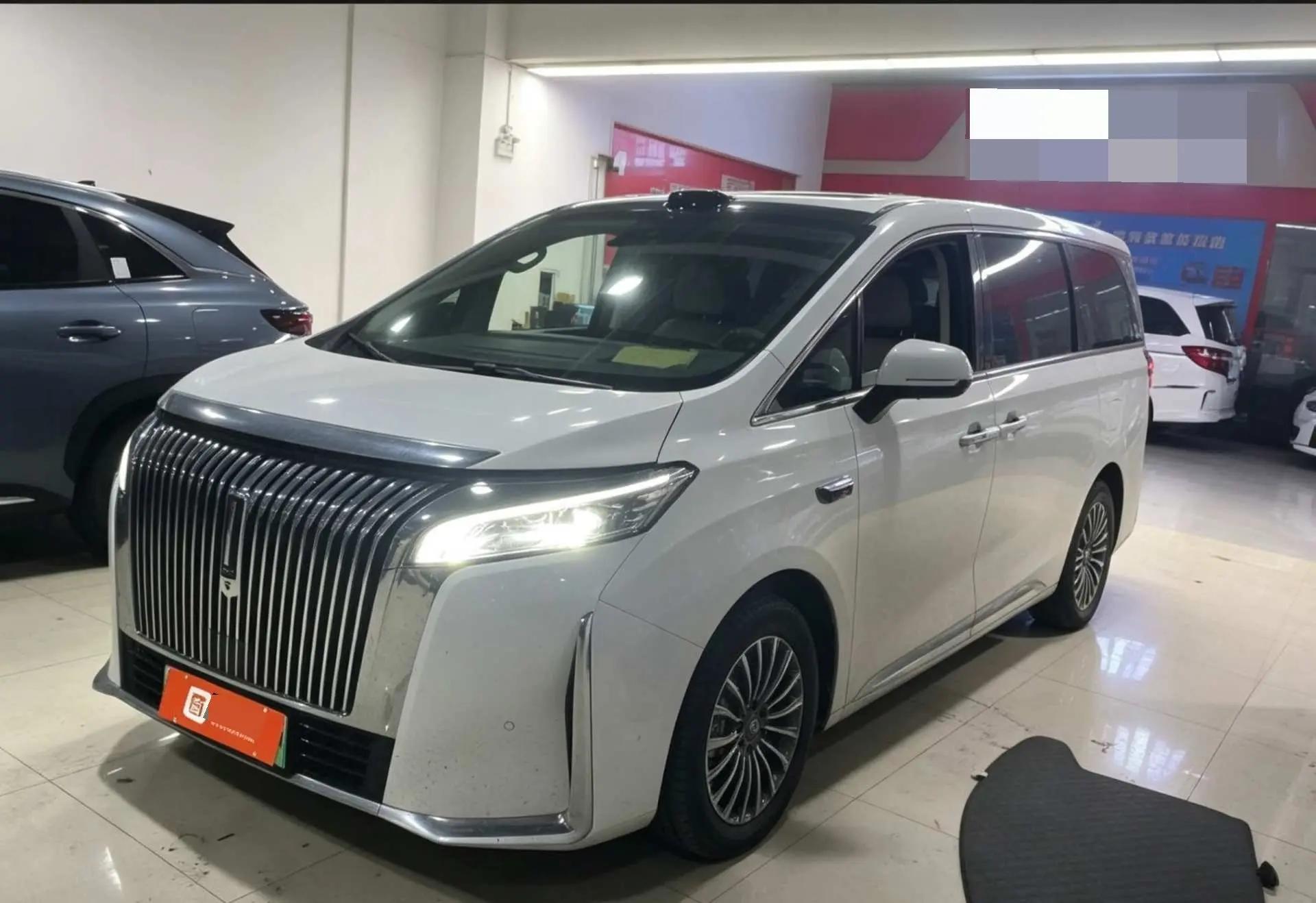 Открыть галерею: WEY 2025 high mountain 8 Hi4 1.5T four-wheel drive version automatic gear