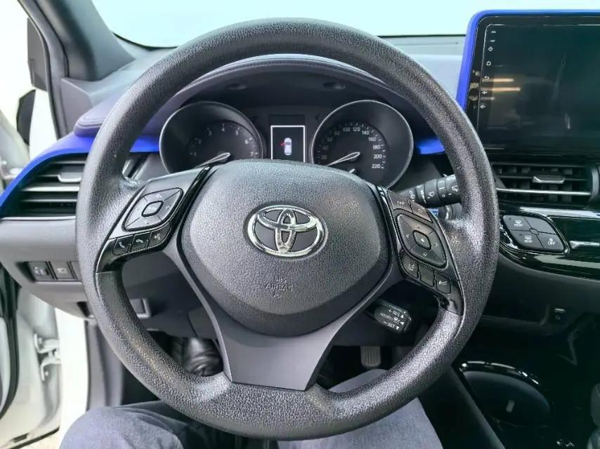 Toyota C- HR 2020 2.0L Leading Edition 7