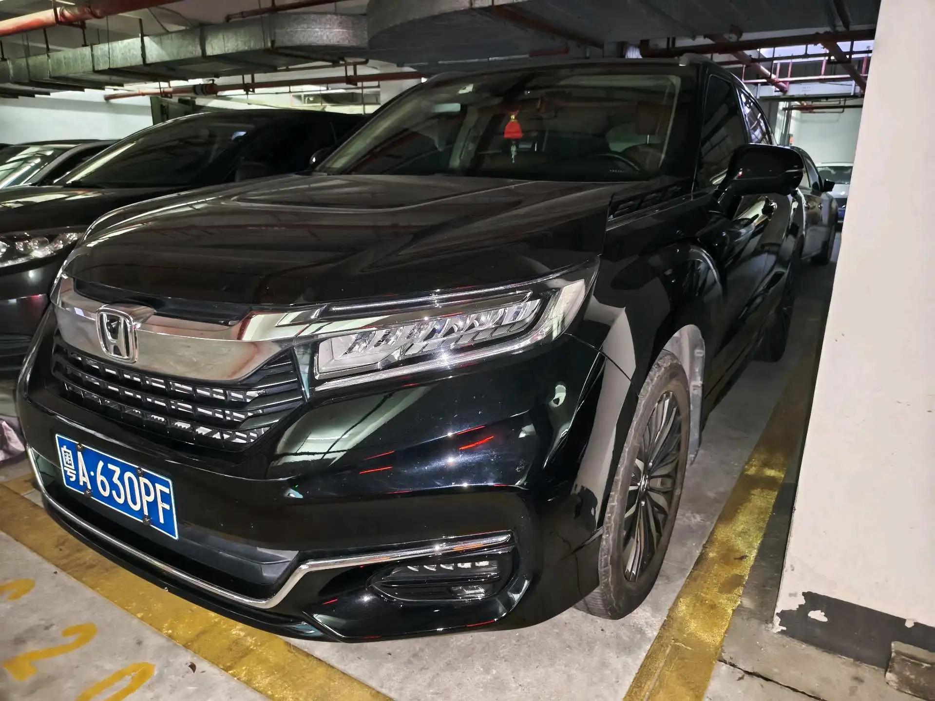 Crown Road 2020 370TURBO 4-wheel Drive Premium Edition