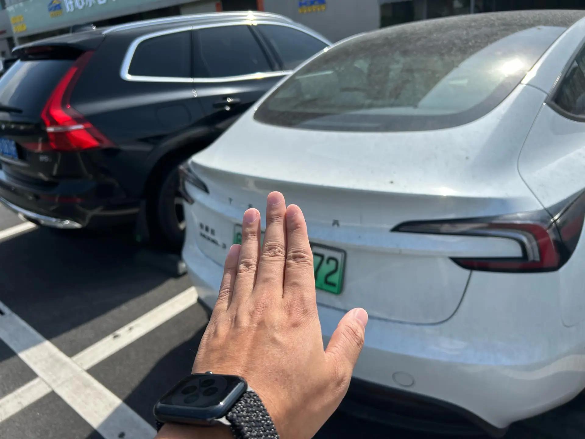 Tesla 2025 Model 3 Rear-Wheel Drive (Refreshed) Automatic 4