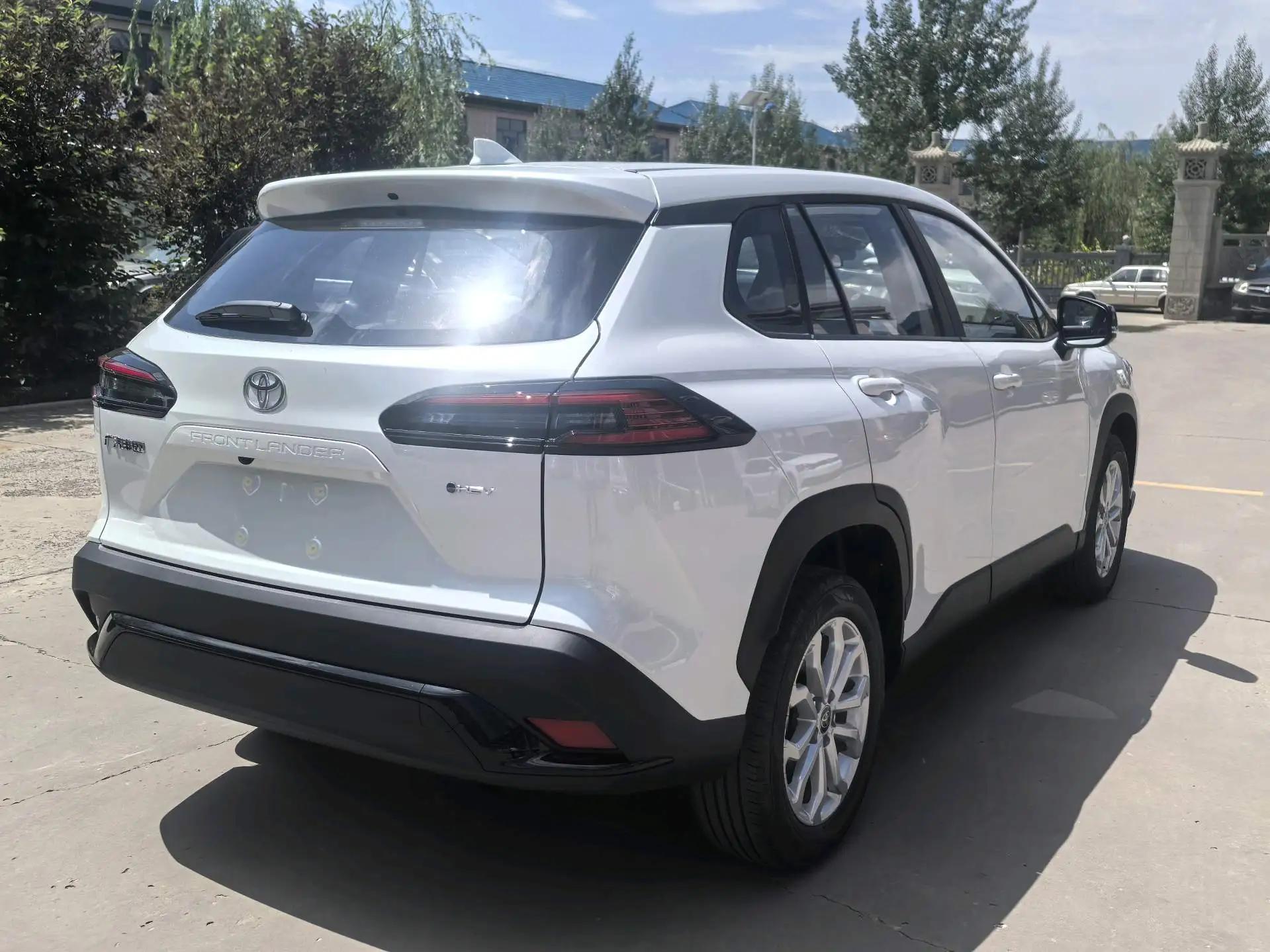 Toyota 2026 Fenglanda Shuangqing 2.0 Stepless Intelligent Electric Hybrid Leading Edition Automatic Gear 2