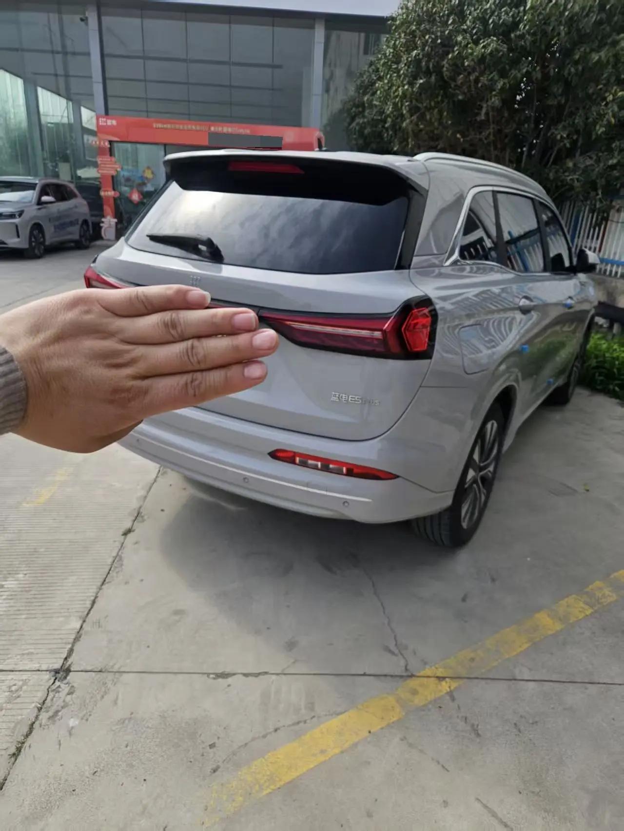 LanDian 2026 LanDian E5 PLUS 1.5 Stepless 230km Long Endurance Ultra5 Automatic Transmission 2