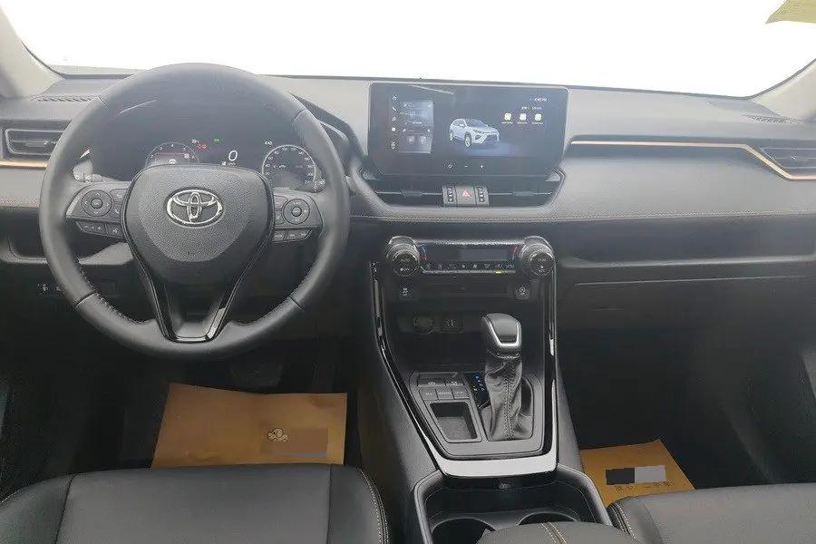 Toyota 2024 Willanda 2.0 Stepless Two-Drive Luxury PLUS Edition Automatic Gear 6