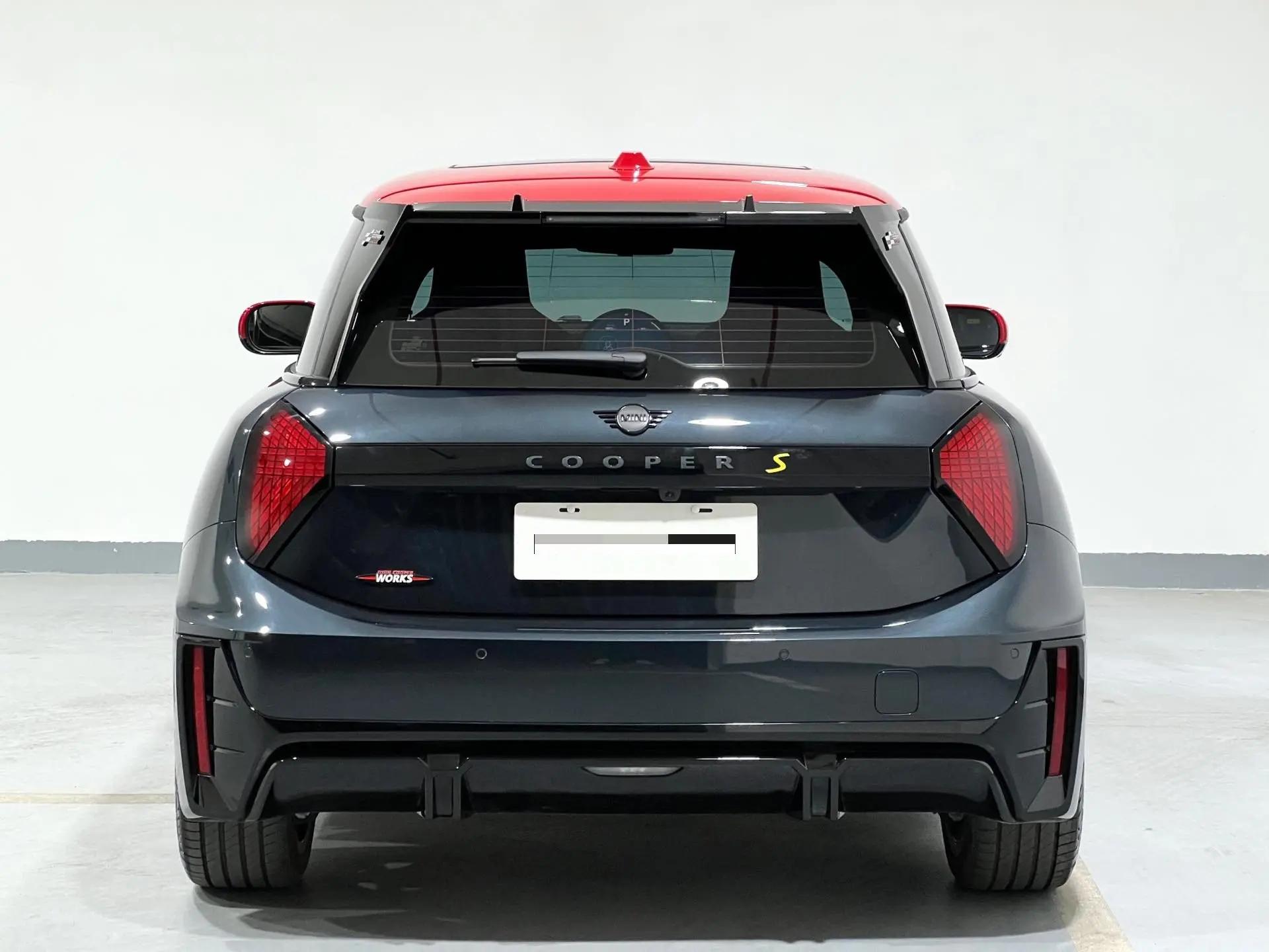 MINI New Energy 2024 COOPER SE Racer 5