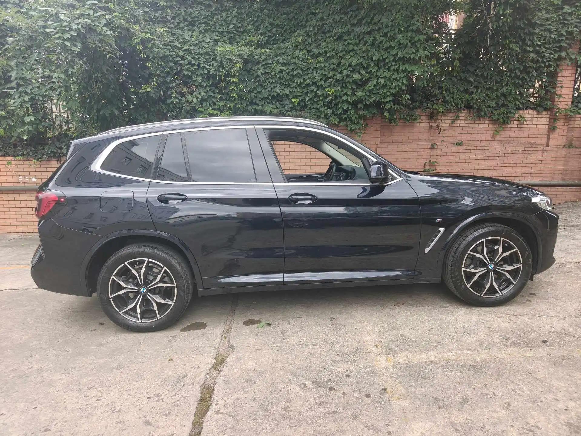 BMW 2023 X3 xDrive25i 2.0T M Sport Package Automatic 18