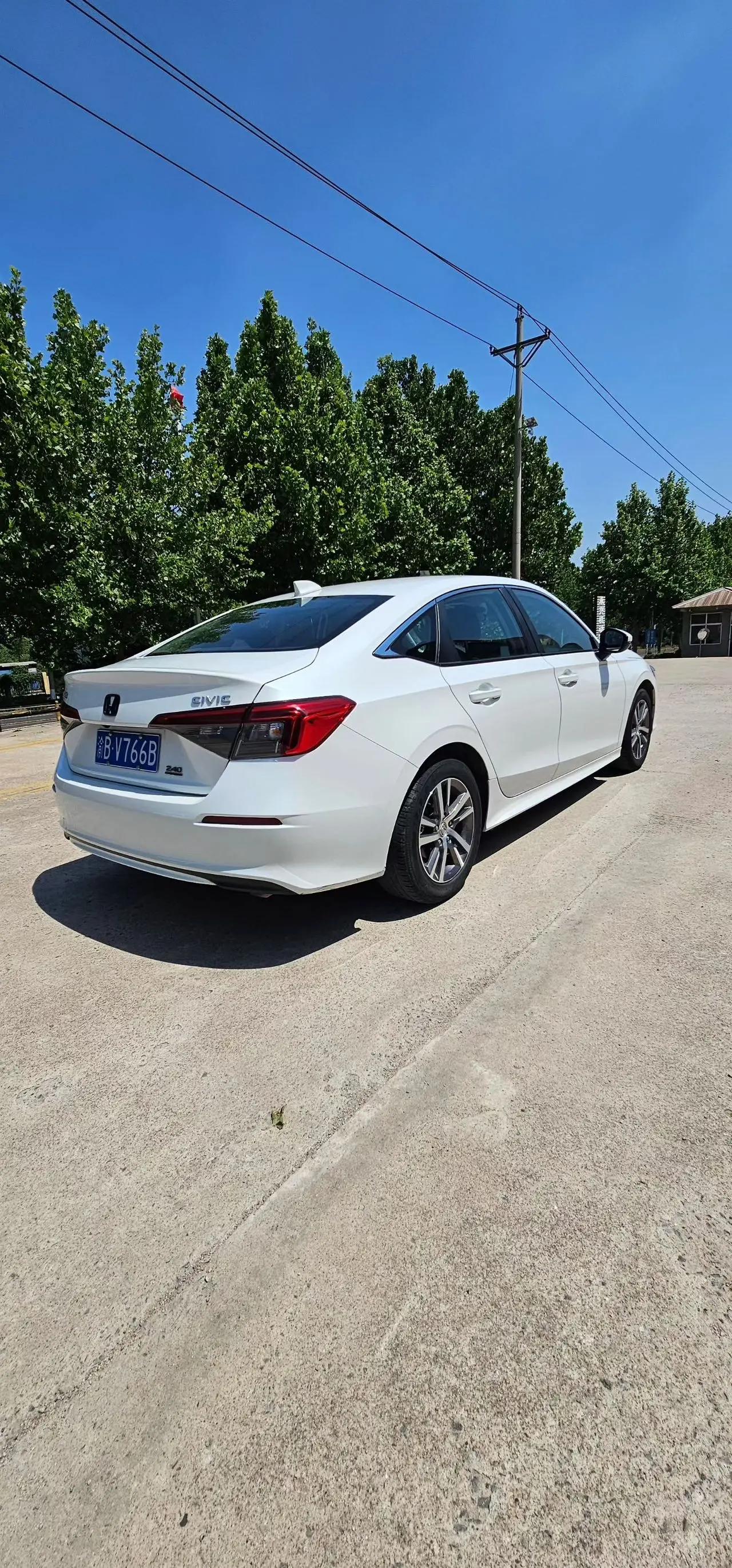 Honda 2023 Civic 1.5T CVT 240TURBO EX-L Automatic 4
