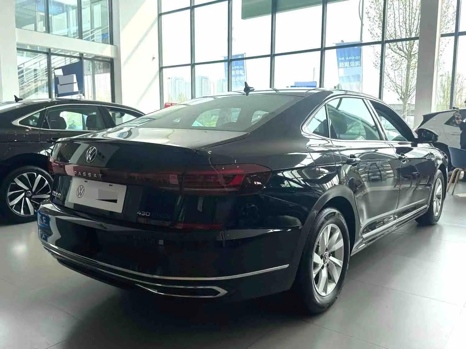 Volkswagen 2025 Passat PHEV 1.4T 430 Business Edition Automatic Gear 3