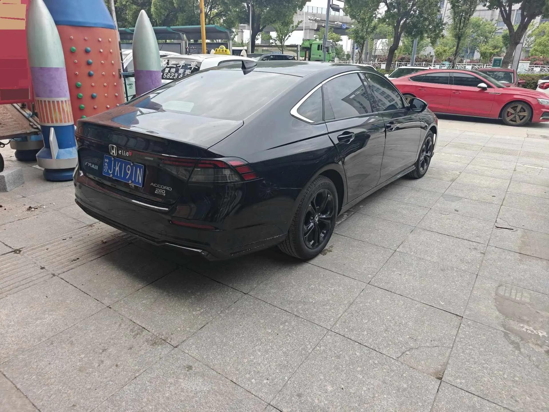Honda 2025 11th Generation Accord 1.5T Stepless 260TURBO Sports Series Deluxe Automatic Gear 3