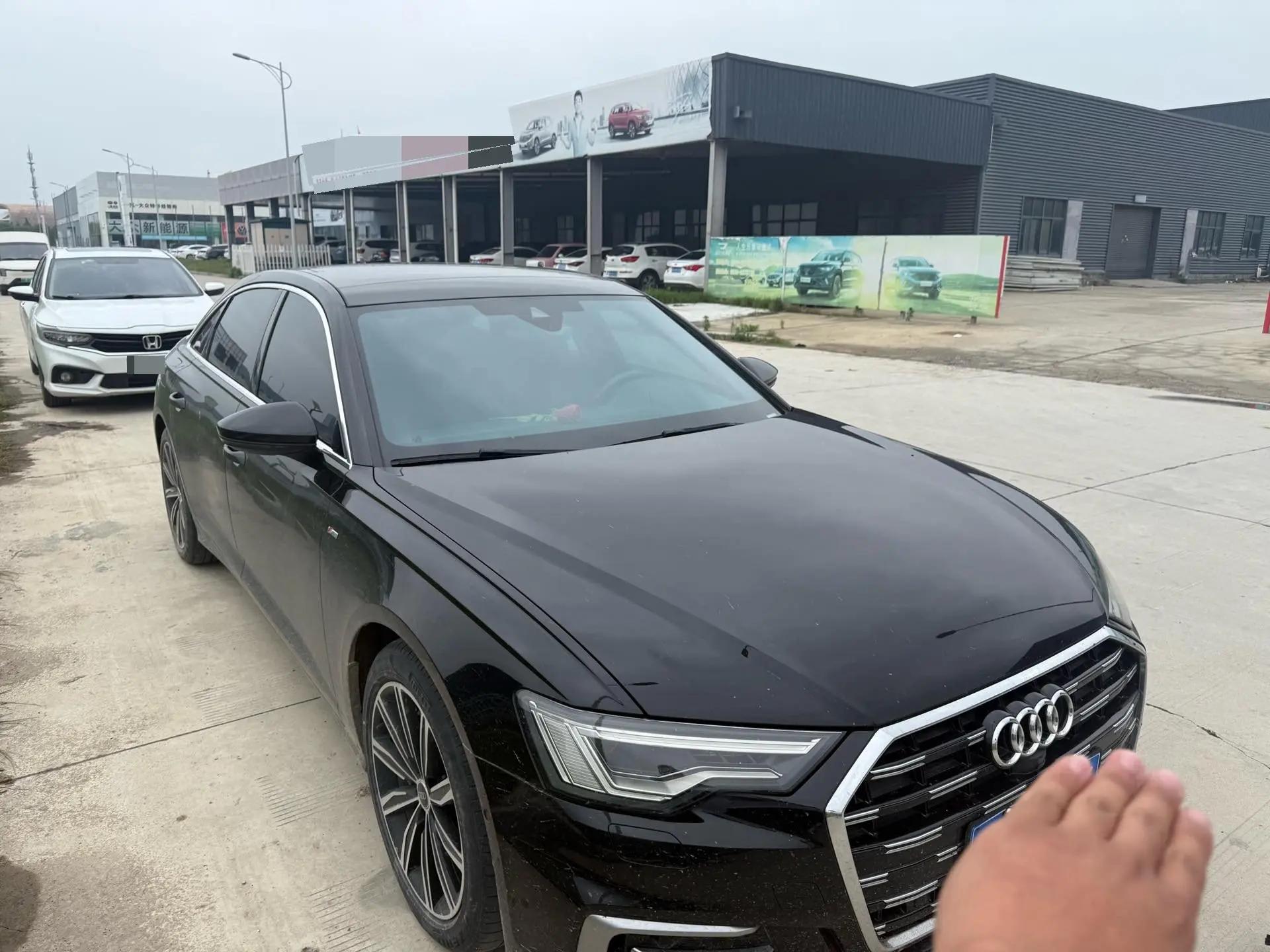 Audi A6L 2022 model changed to 45 TFSI dynamic model 3