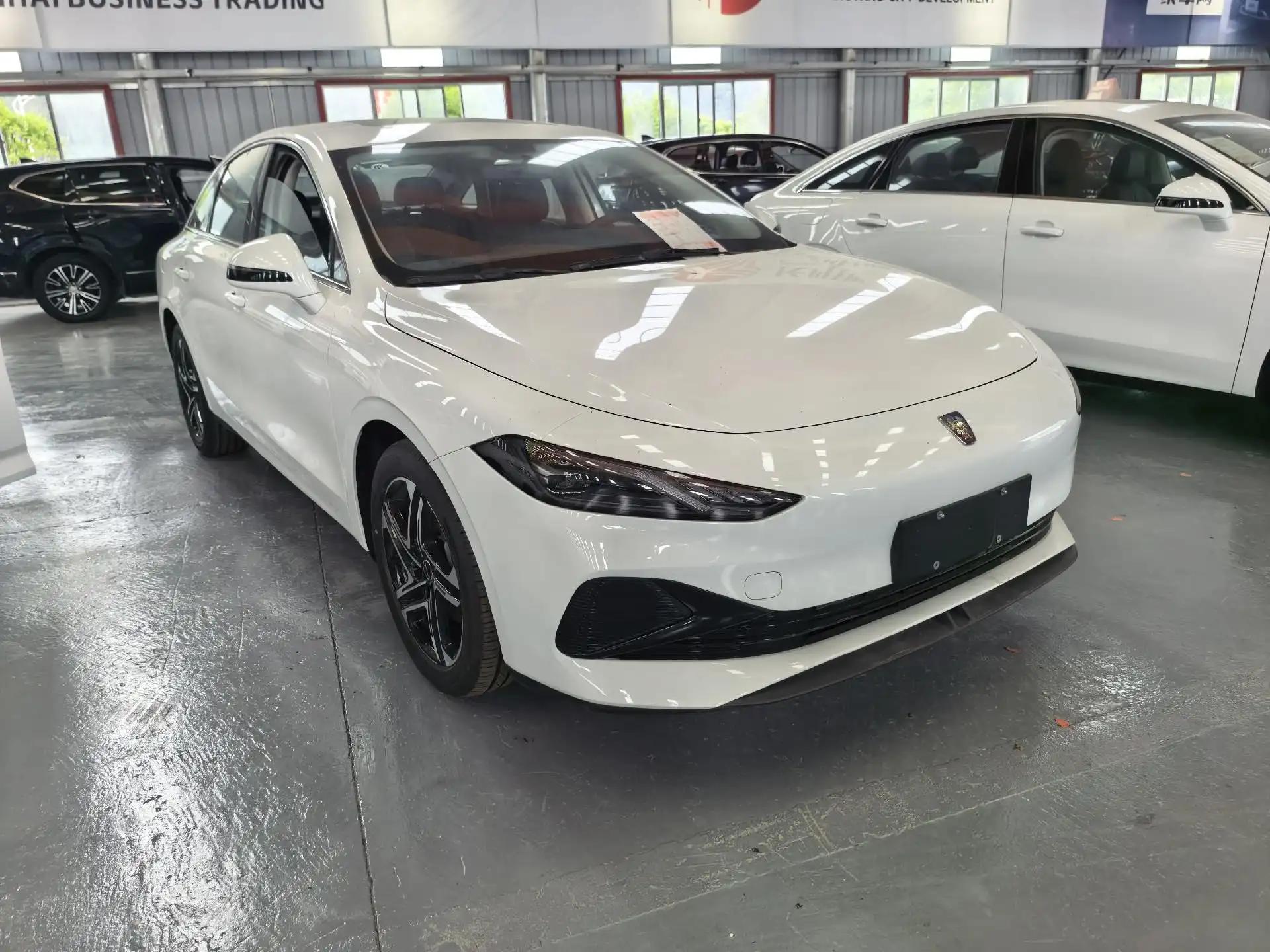 Roewe D7 2023 DMH 125km Exceed Edition 2