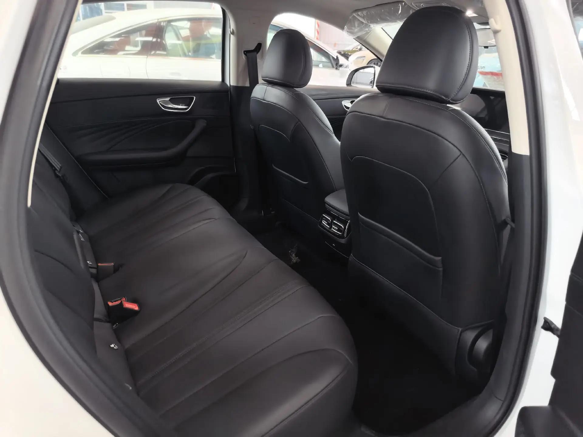 Roewe D7 2023 DMH 125km Exceed Edition 6