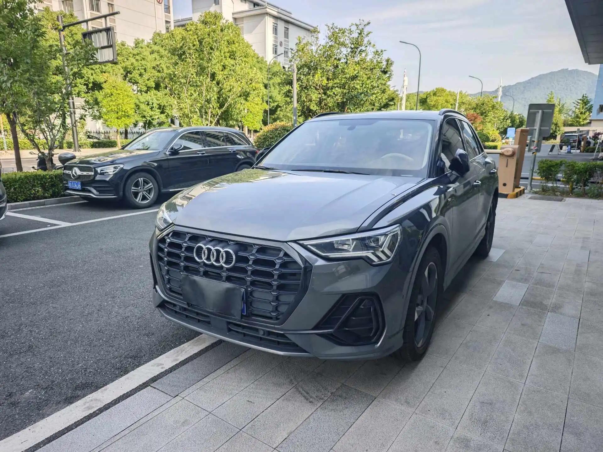 Audi Q3 2021 model 35 TFSI Fashion Dynamic Edition