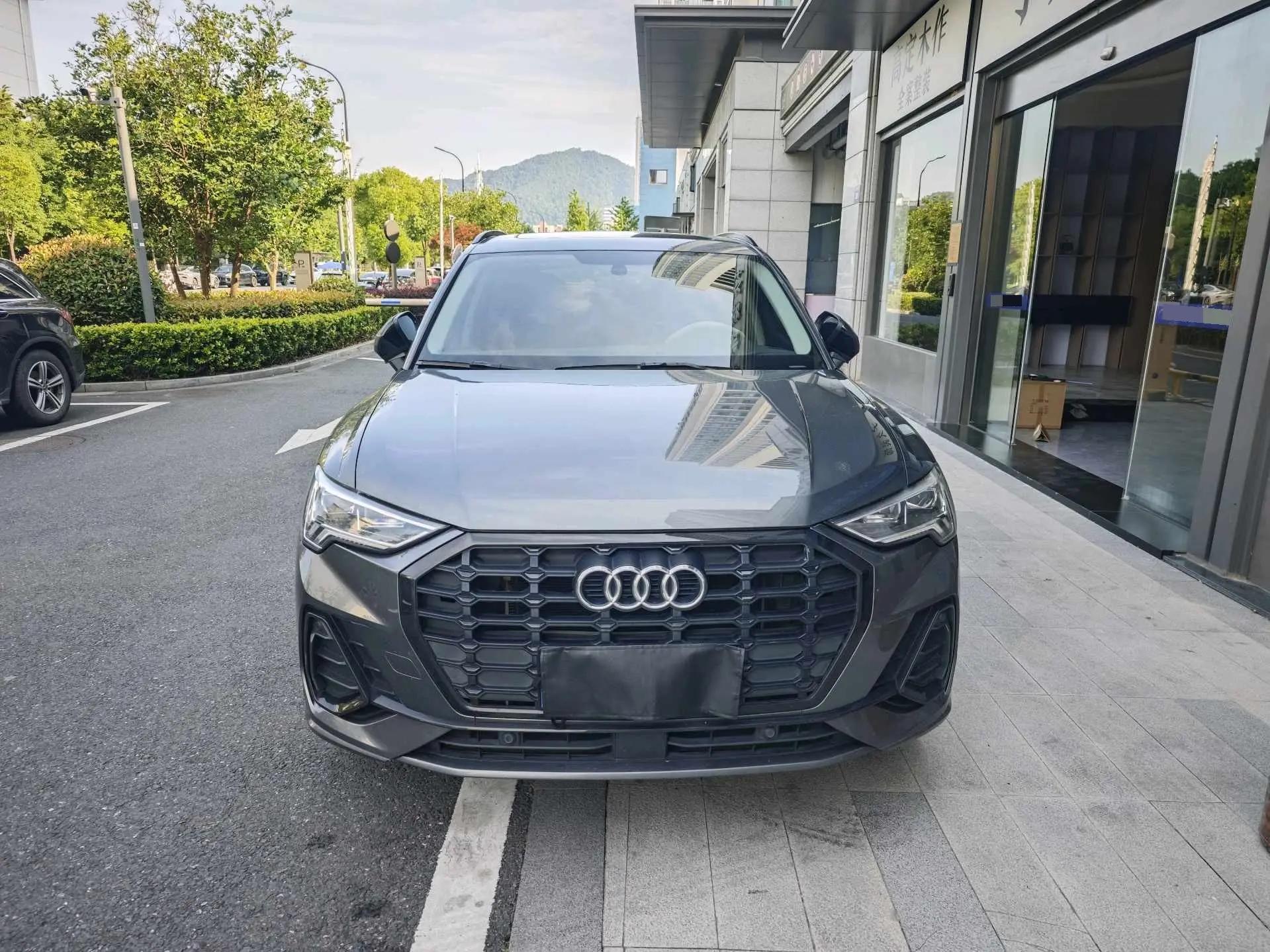 Audi Q3 2021 model 35 TFSI Fashion Dynamic Edition 3