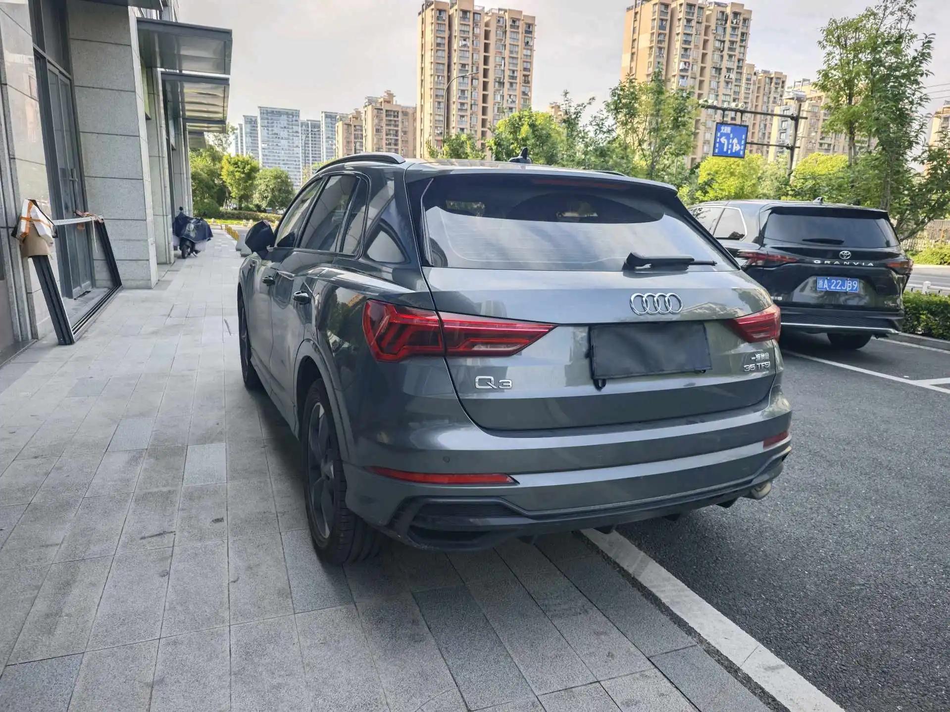 Audi Q3 2021 model 35 TFSI Fashion Dynamic Edition 4