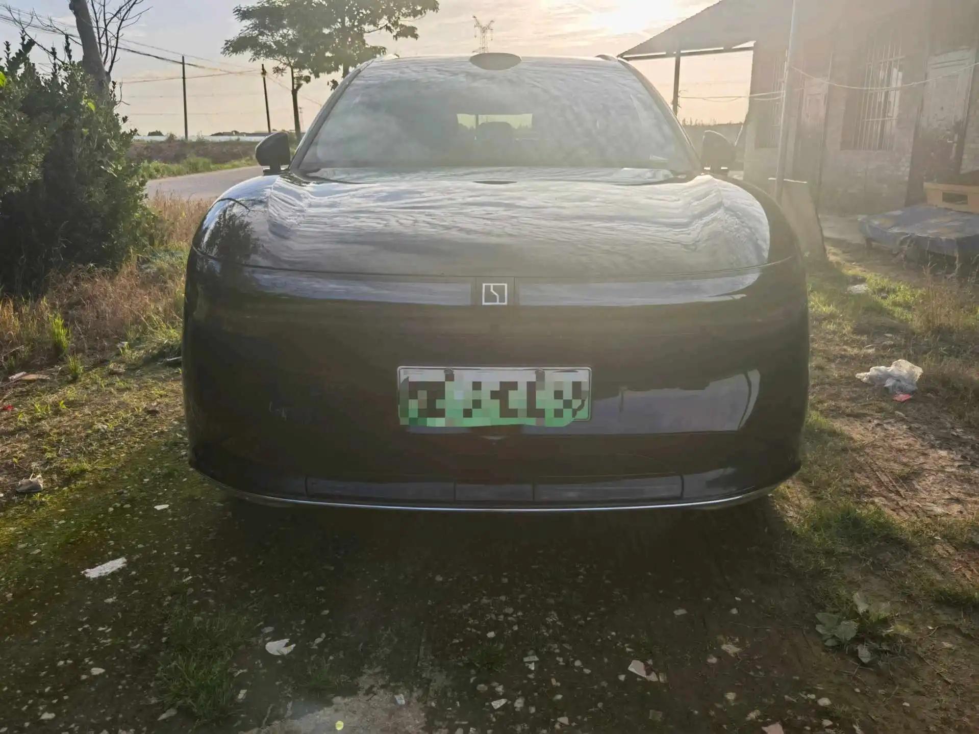 Zeekr 2025 Zeekr 7X 100kWh Long-Range Rear-Wheel-Drive Intelligent Driving Version Automatic 2