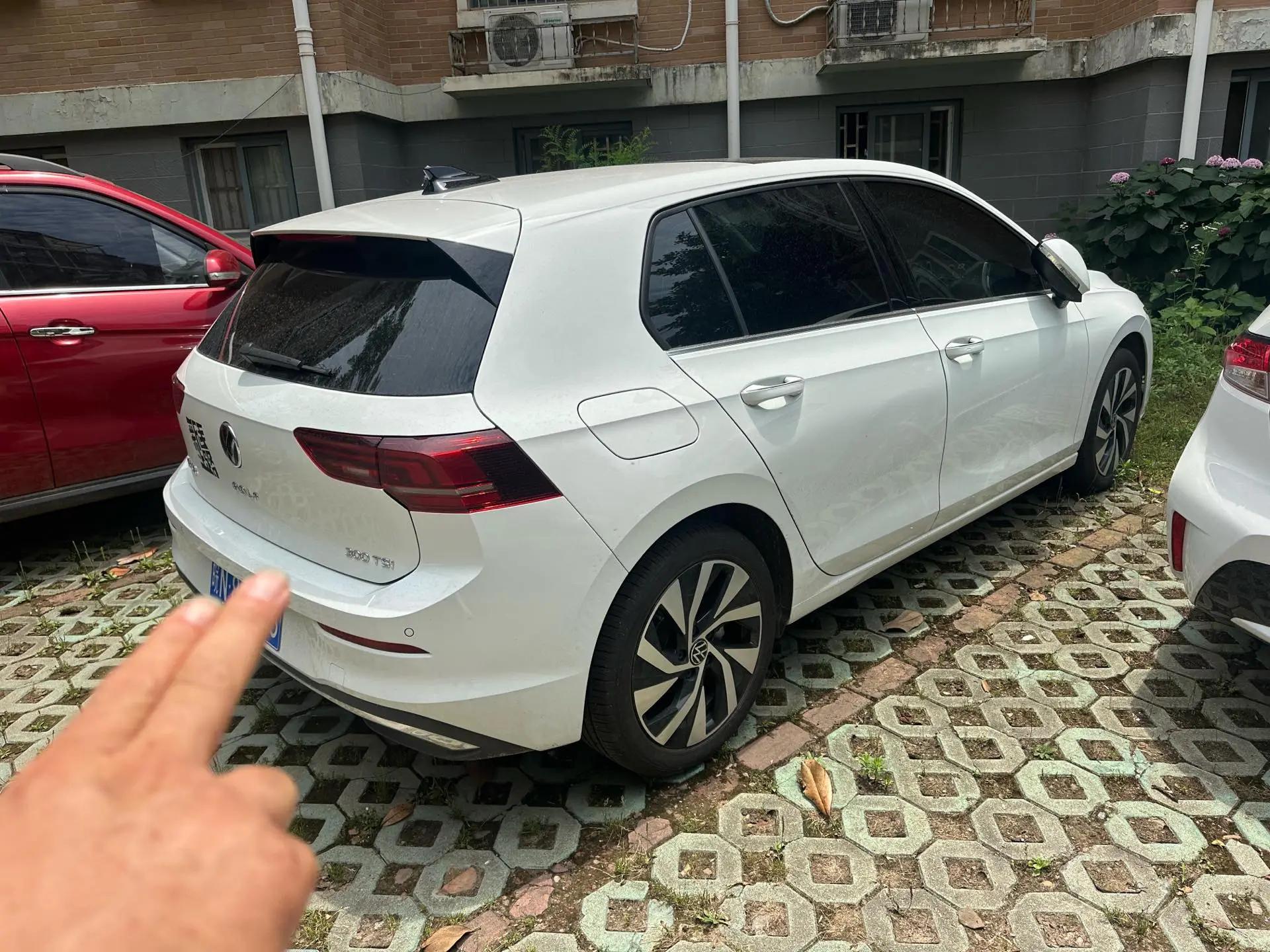 Volkswagen 2025 Golf 8 PRO 1.5TSI 300TSI Automatic 4