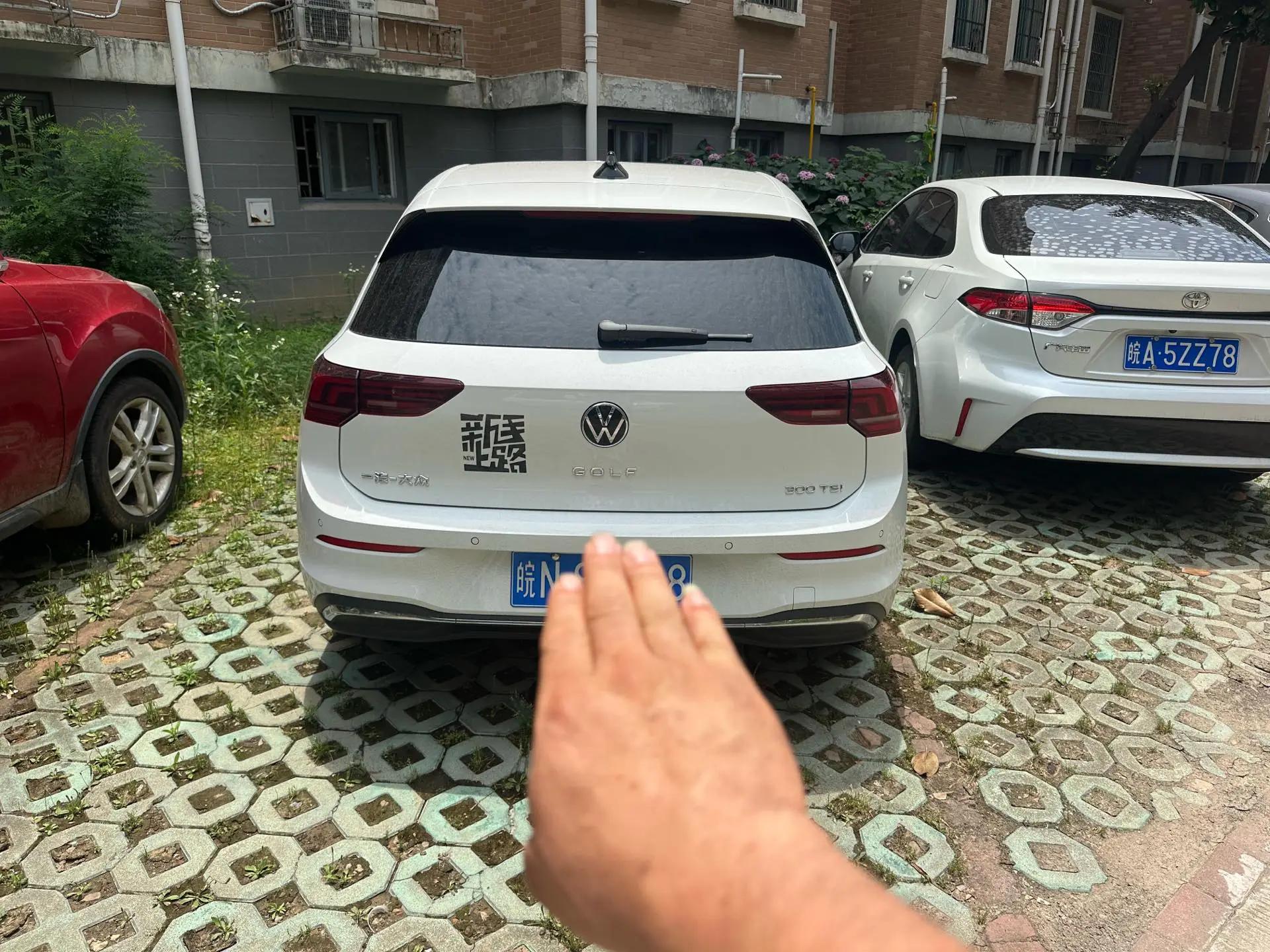 Volkswagen 2025 Golf 8 PRO 1.5TSI 300TSI Automatic 5