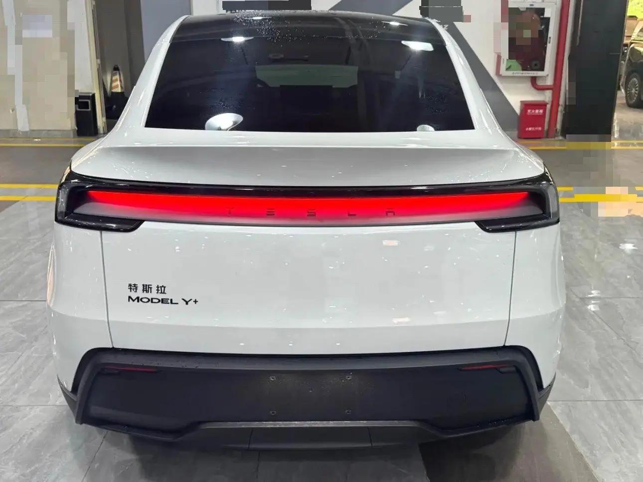 Tesla 2026 Model Y long endurance all-wheel drive version automatic transmission 5