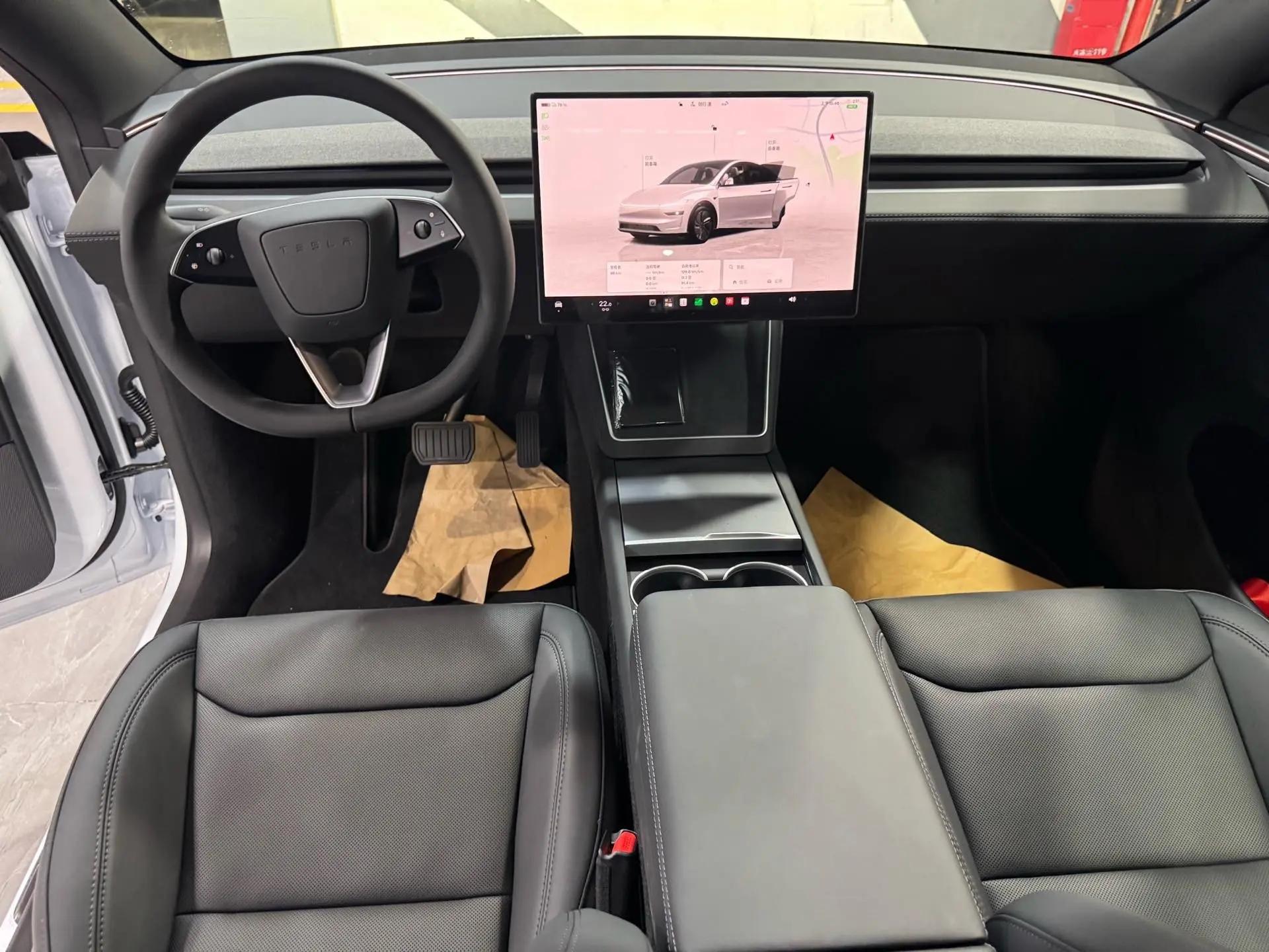 Tesla 2026 Model Y long endurance all-wheel drive version automatic transmission 8