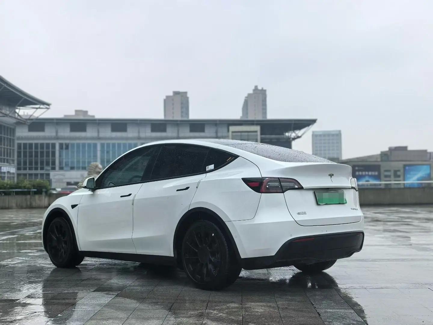 Model Y 2021 Long Range All-Wheel Drive Edition 7
