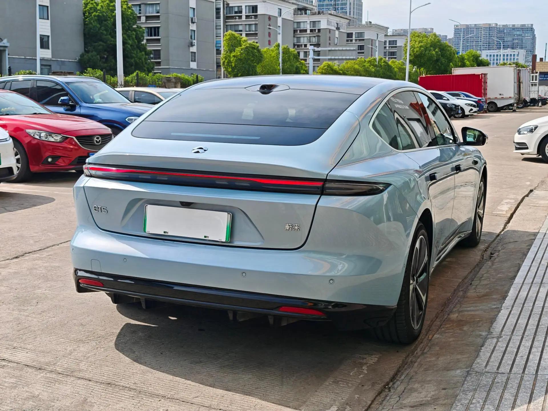 NIO 2025 ET5 75kWh automatic gear 4