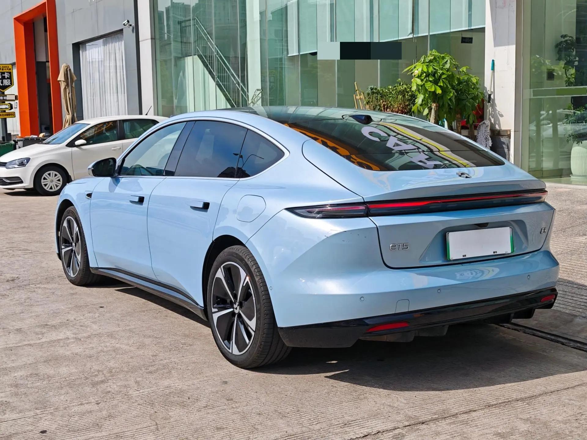 NIO 2025 ET5 75kWh automatic gear 6