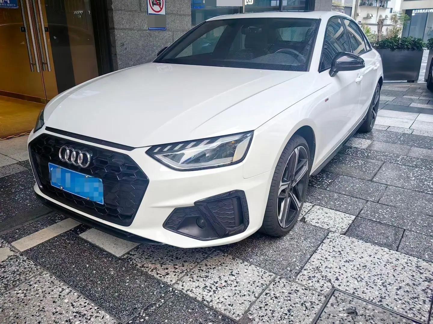 Audi 2024 A4L 2.0TFSI 40TFSI Luxury Dynamic Edition, Automatic