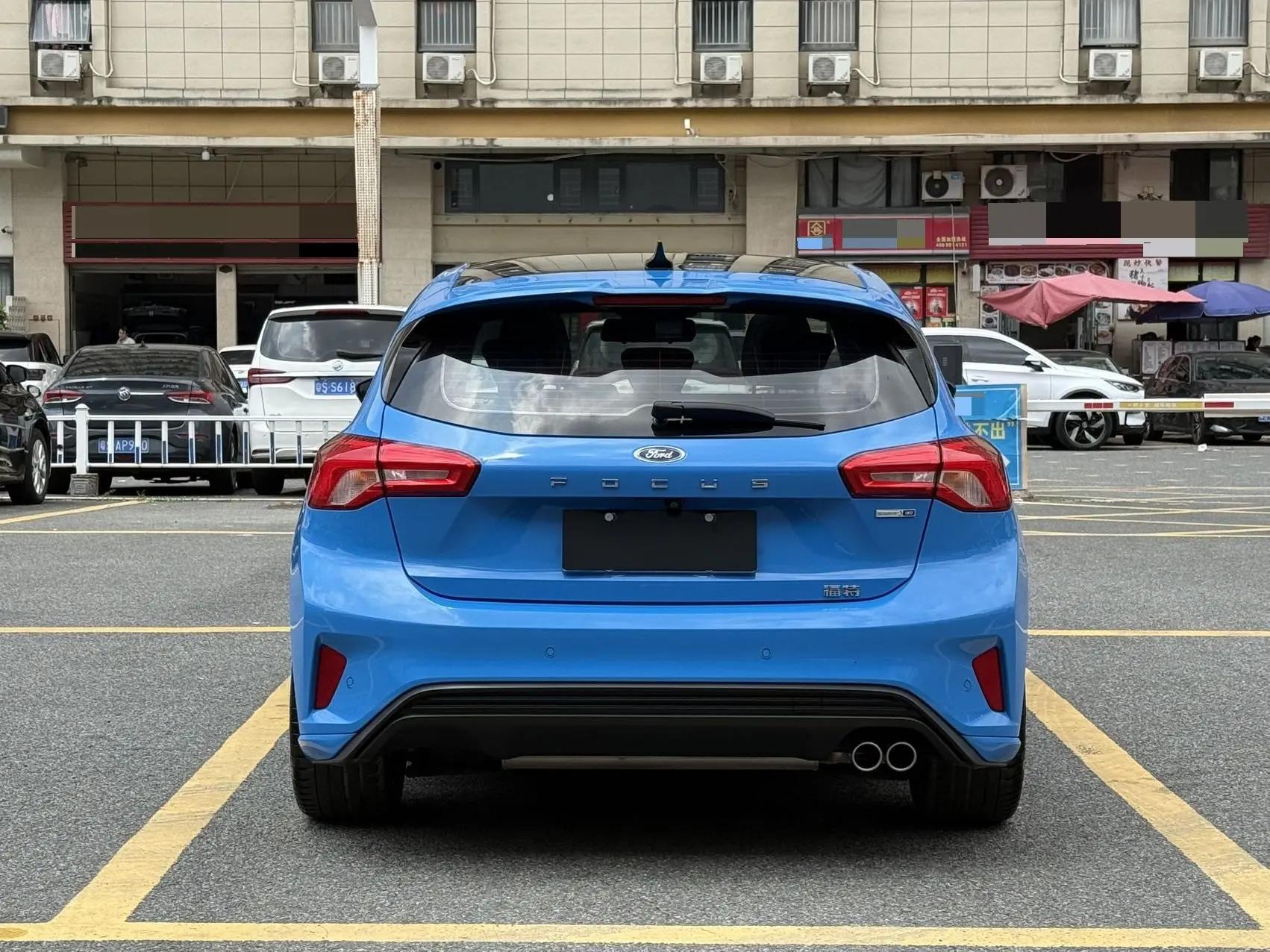 Focus 2022 hatchback EcoBoost 180 automatic ST Line 4