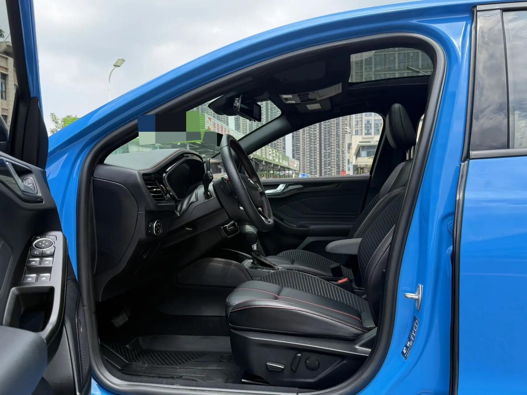 Focus 2022 hatchback EcoBoost 180 automatic ST Line 6