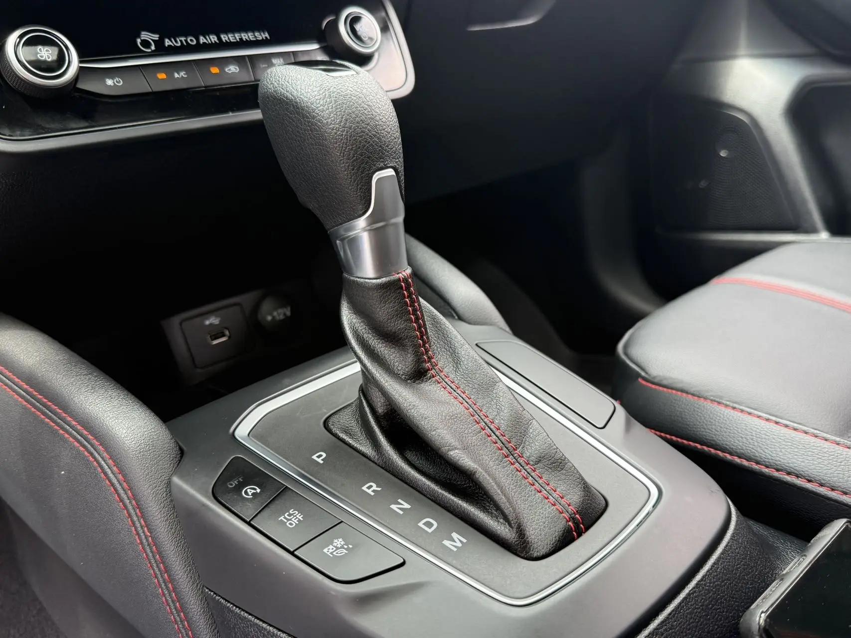 Focus 2022 hatchback EcoBoost 180 automatic ST Line 7