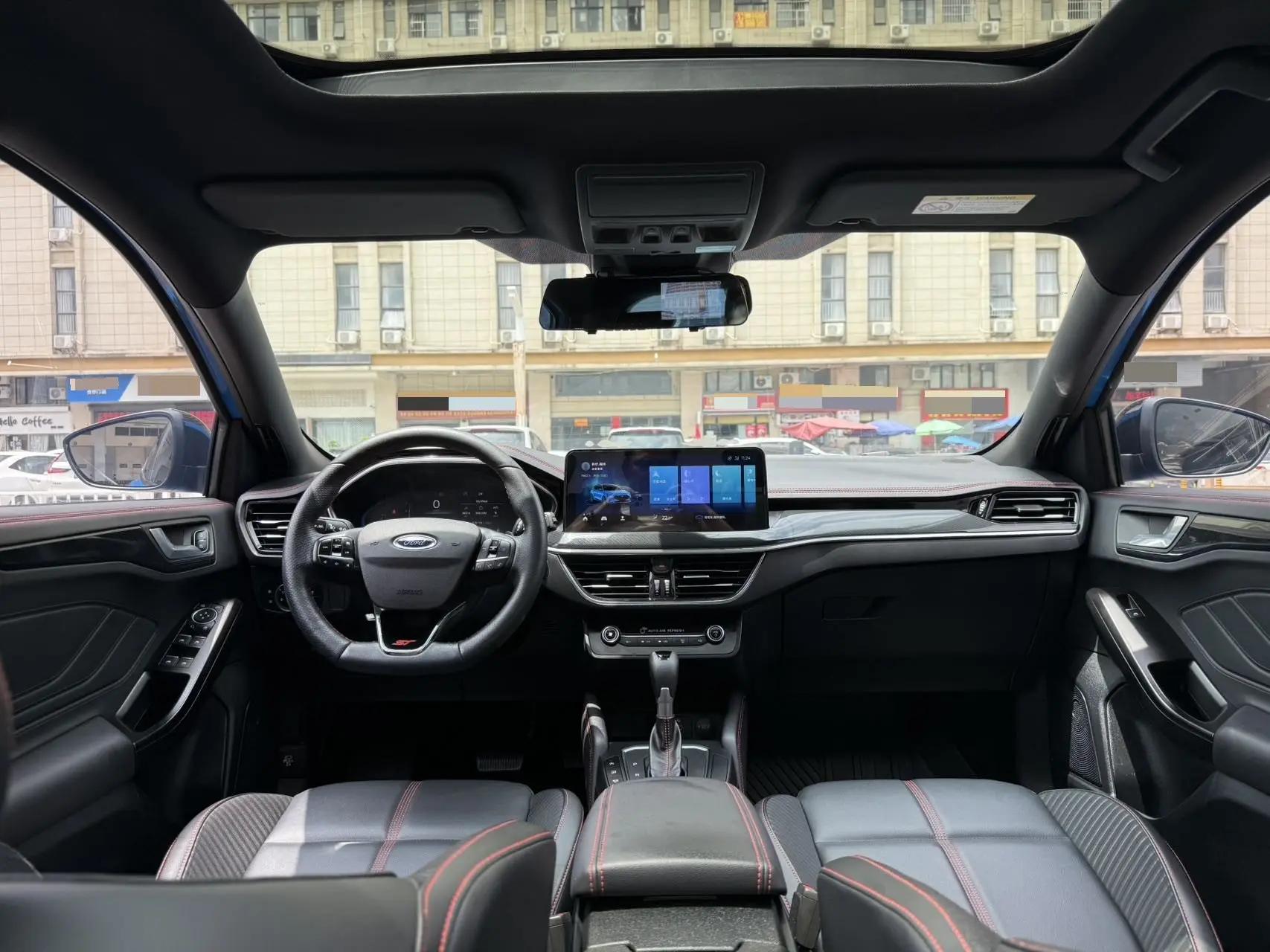 Focus 2022 hatchback EcoBoost 180 automatic ST Line 8