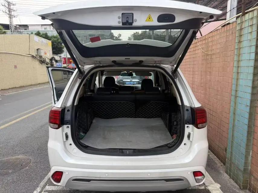 Outlander 2021 2.0L Two-Drive Enjoy Edition 7 6