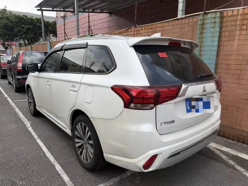 Outlander 2021 2.0L Two-Drive Enjoy Edition 7 9
