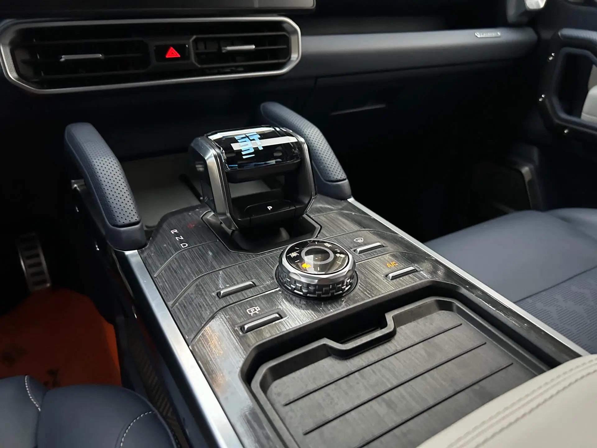 Jetour ShanHai T2 2024 C- DM 208KM Shan Ye Edition 15