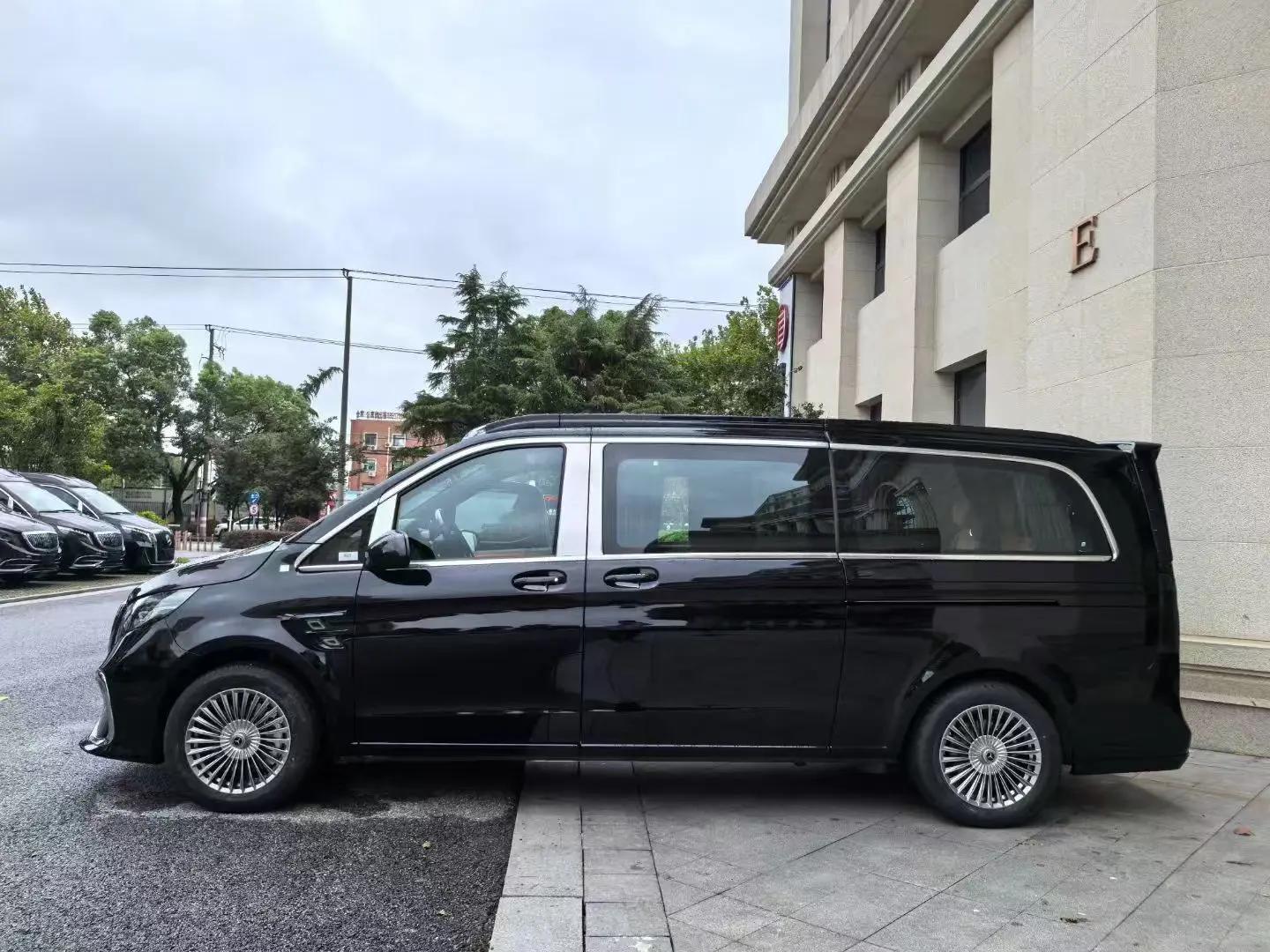 Mercedes Benz 2023 V-Class 2.0T Business Edition 7-Seater Automatic 2