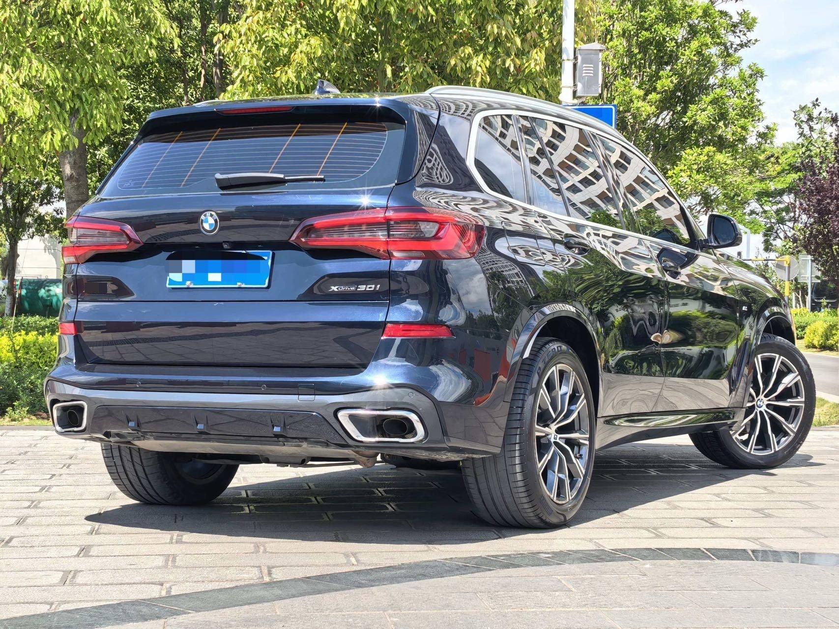 BMW X5 (Imported) 2021 xDrive30i M Sports Suit 3