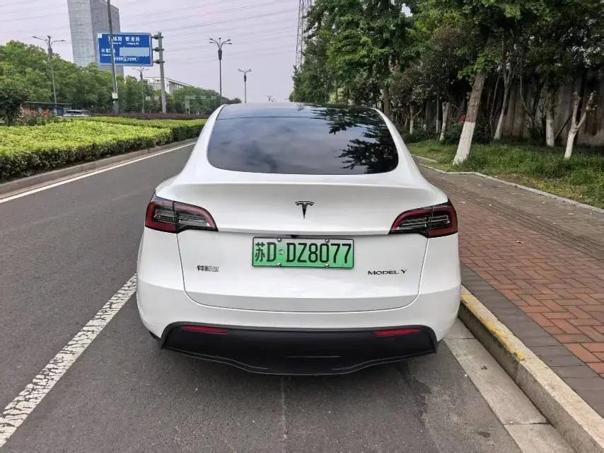 2024 Model Y Rear-Wheel Drive Edition 3