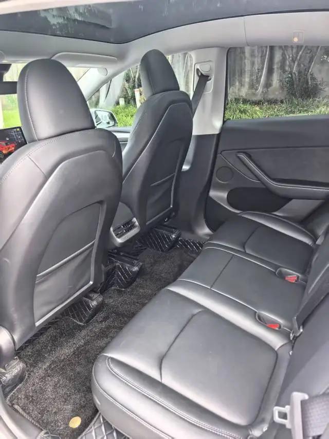 2024 Model Y Rear-Wheel Drive Edition 5