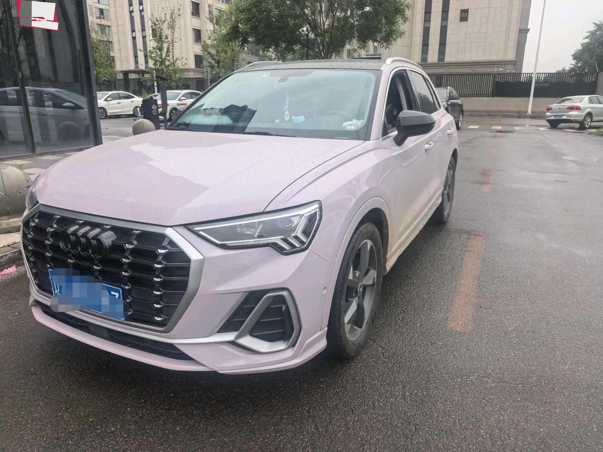 Audi Q3 2021 model 35 TFSI Fashion Dynamic Edition