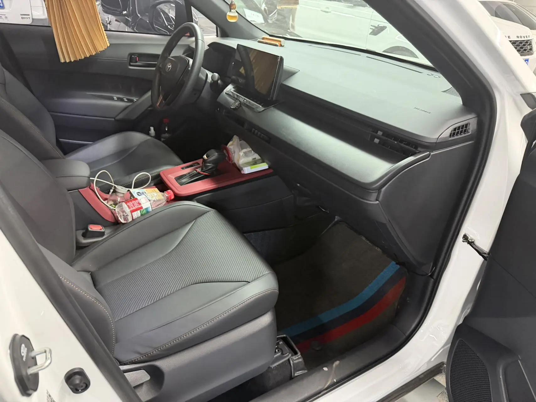 Toyota 2026 model Frontlander 2.0 CVT Comfort Edition, automatic transmission 3