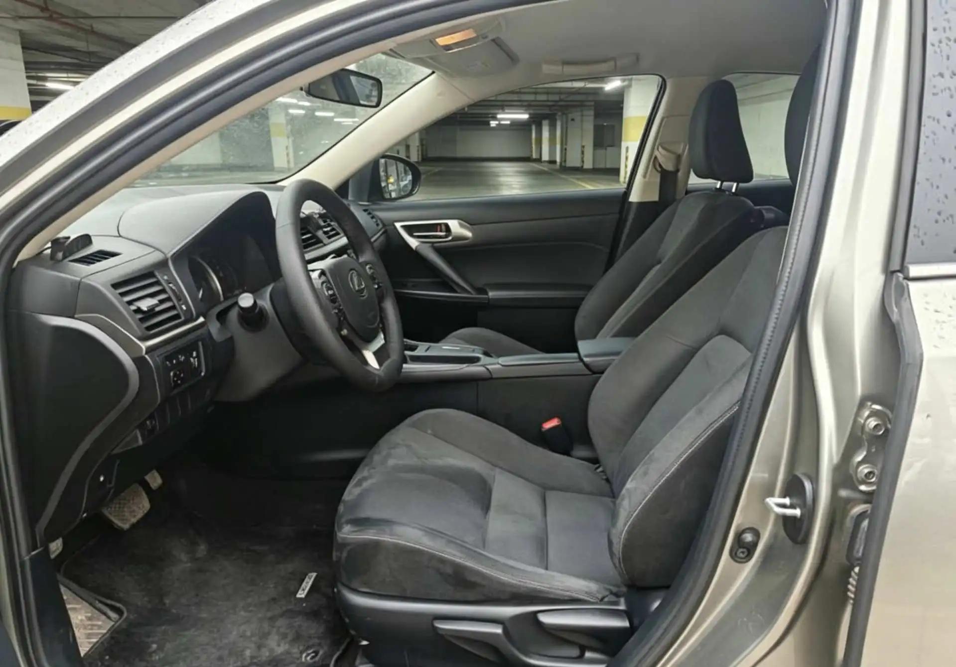 Lexus CT 2020 CT200h Elite Edition Monochrome 8