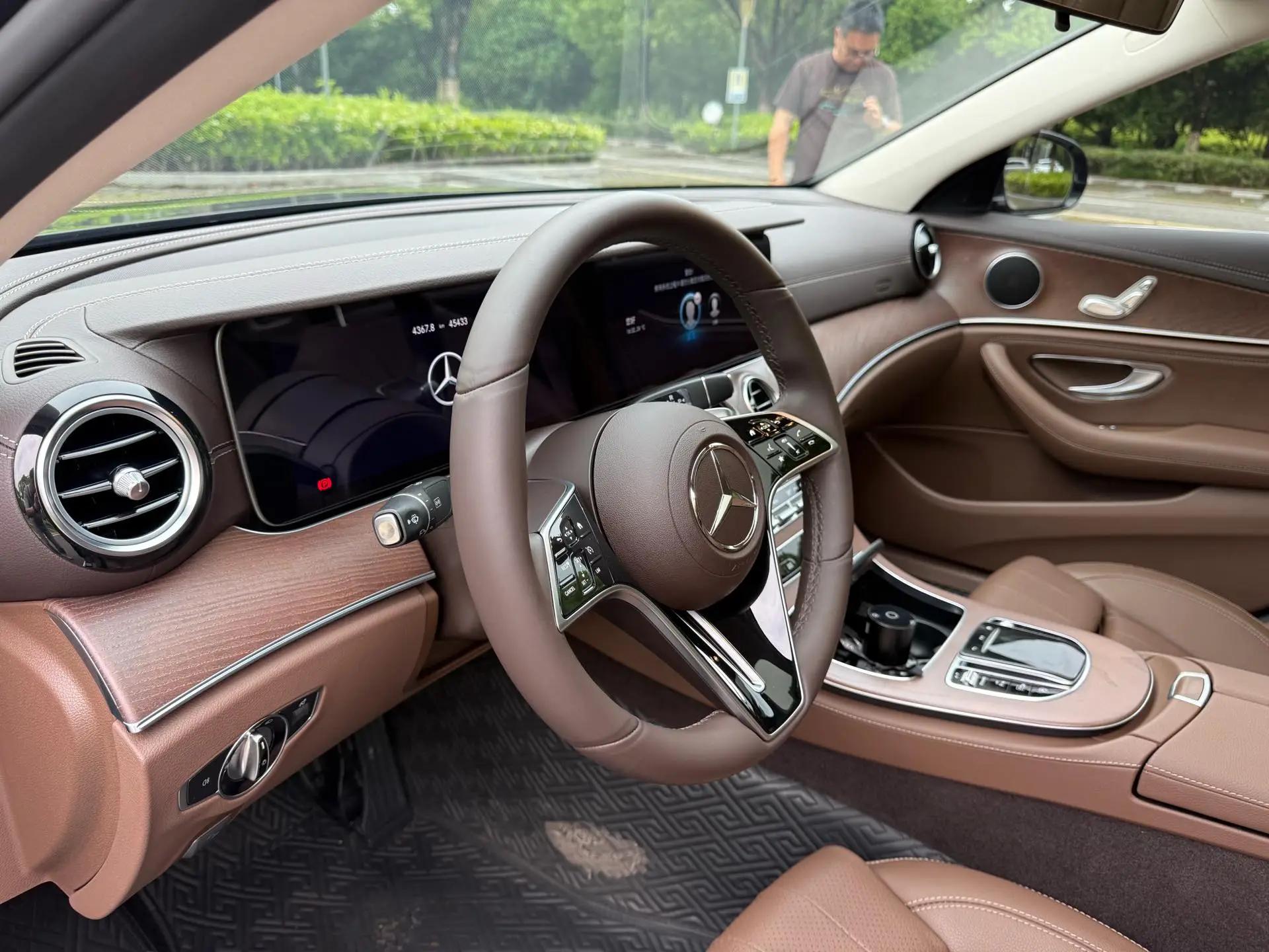 Mercedes Benz Class E 2023 E 260 L 10